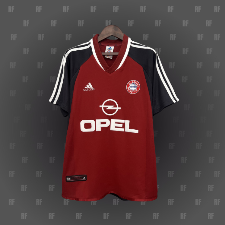 BAYERN MUNICH 01-02