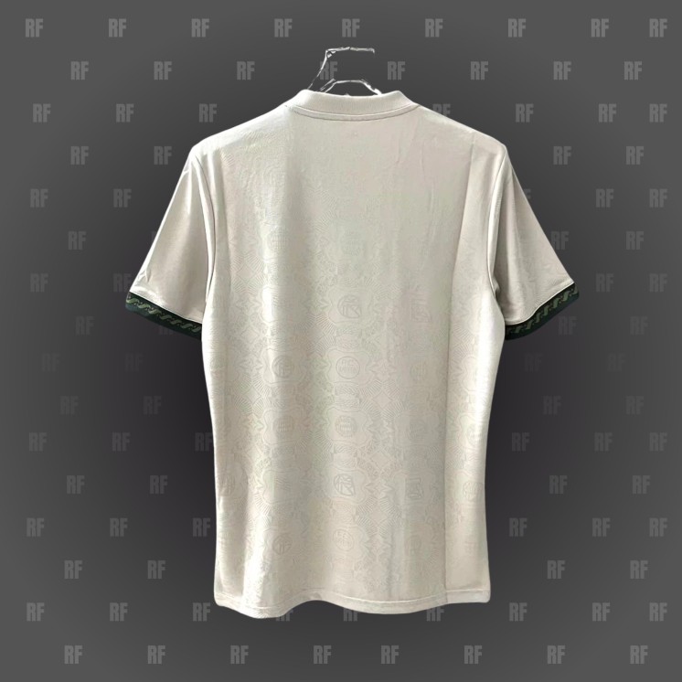 BAYERN DE MUNICH 25-26